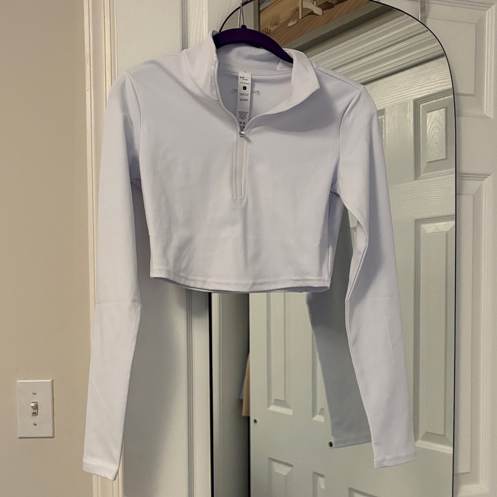 Gold Hinge White Cropped Zip-Up Women’s Top